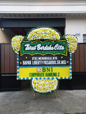 Papan Bunga Duka di Payolansek