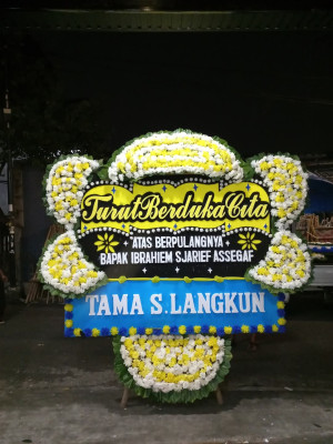 Papan Bunga Duka di Payolansek